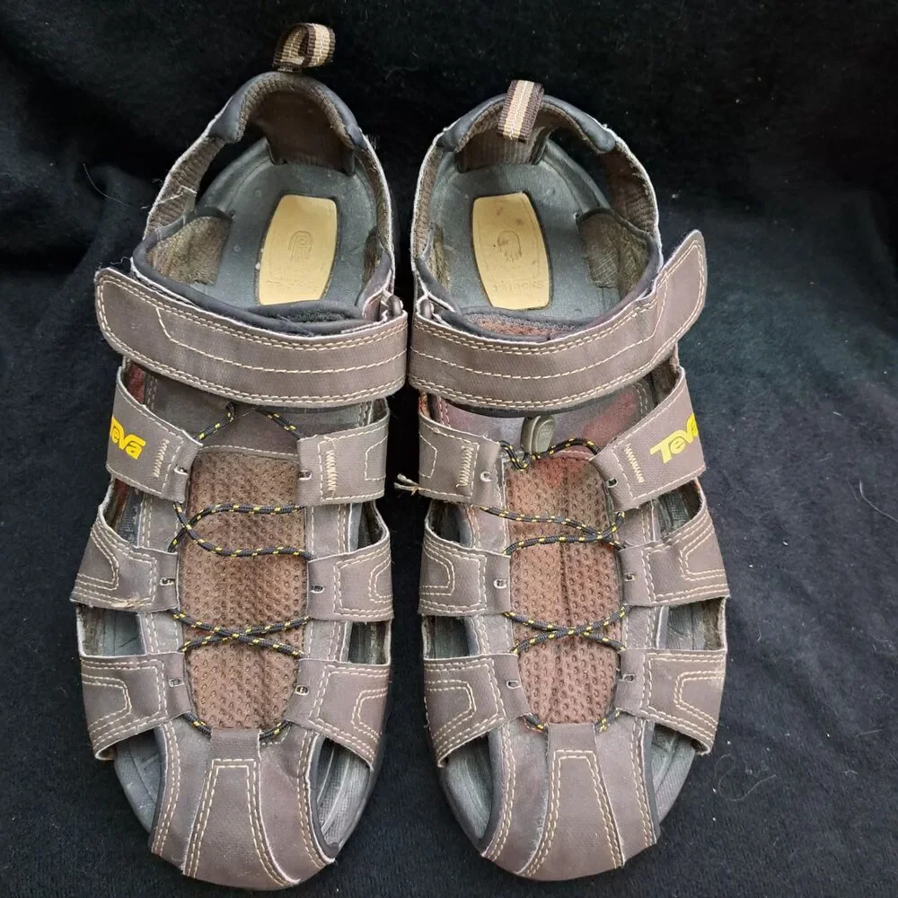 Teva Forebay Sandals Mens11 Brown Outdoor Fisherman Hiking Adjustable Water